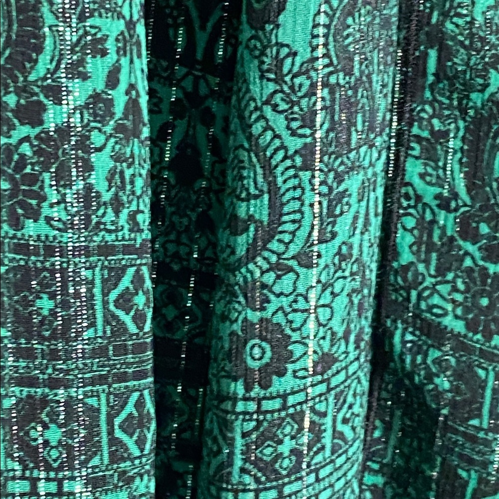 Rebecca Malone green & black festive blouse size LARGE - Picture 10 of 13